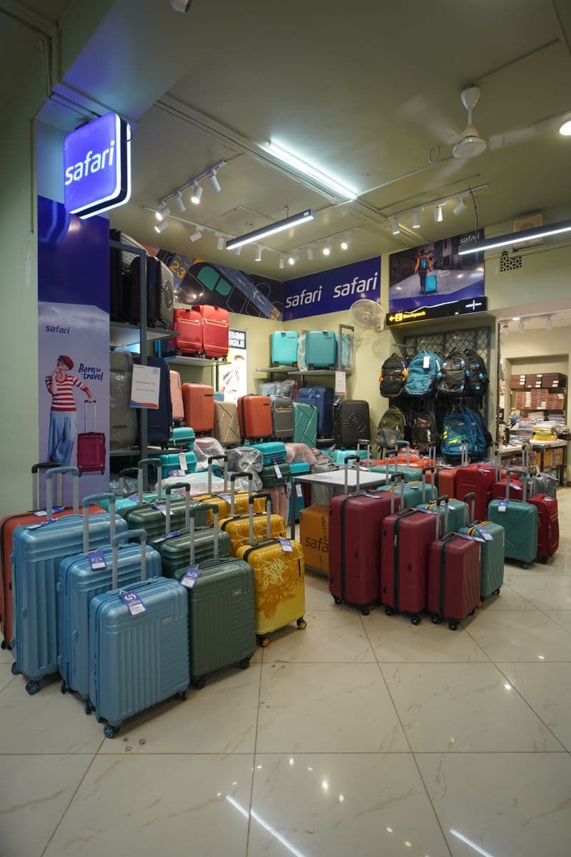  Luggages